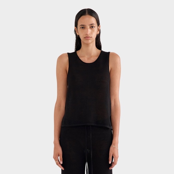 Venroy Linen Knitted Tank - Picture 3 of 6